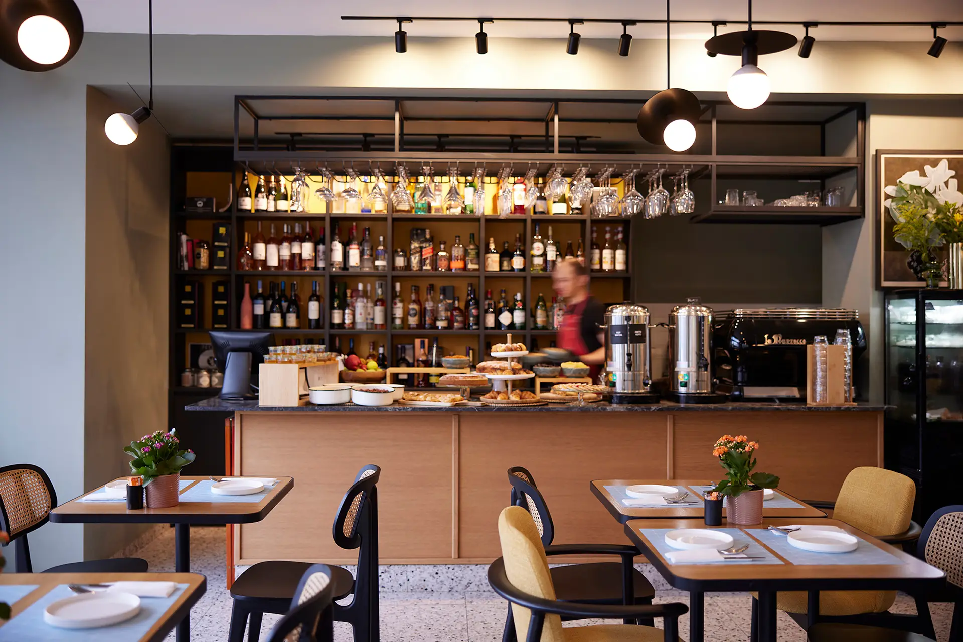 Noa Hotel Thessaloniki Breakfast Bar